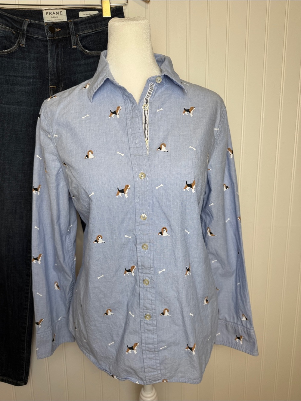 100% cotton | Petite women’s Talbots | Tops | Fetching Beagle Dog Print - Picture 2 of 15